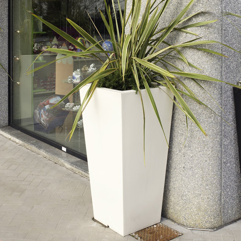 Kabin Planter, White, 40" H x 17.5" W x 17.5" D