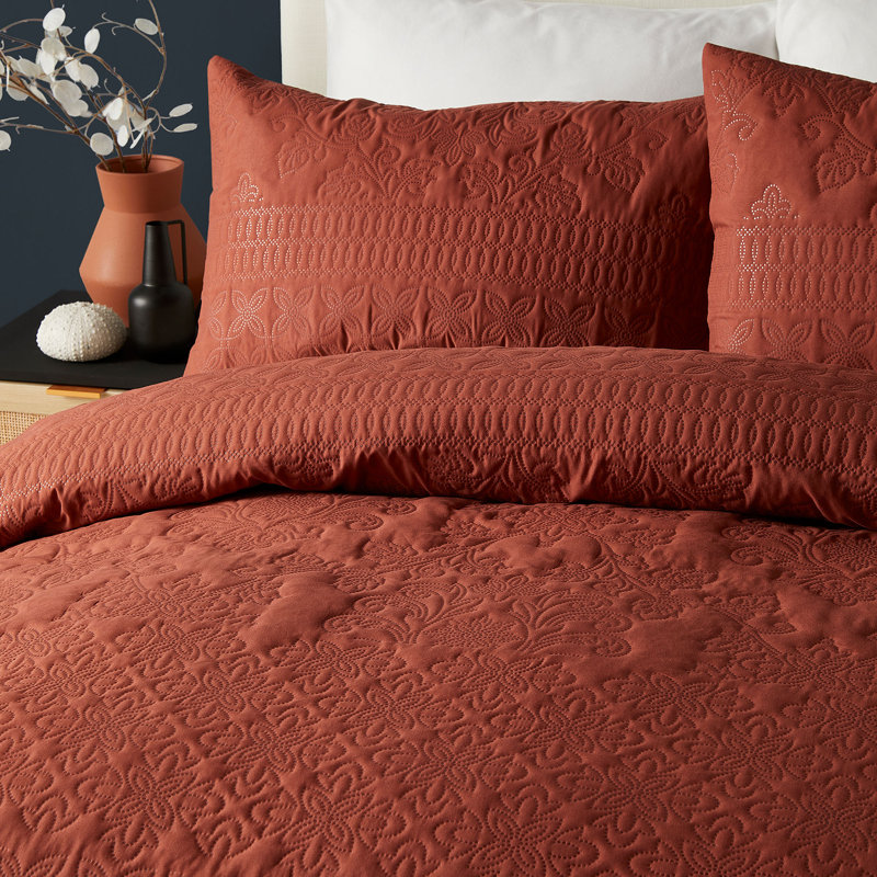 Avery Stripe Polyester Solid Colour Duvet Cover Set with Pillowcases Included, King Duvet Cover + 2 Standard Pillowcases