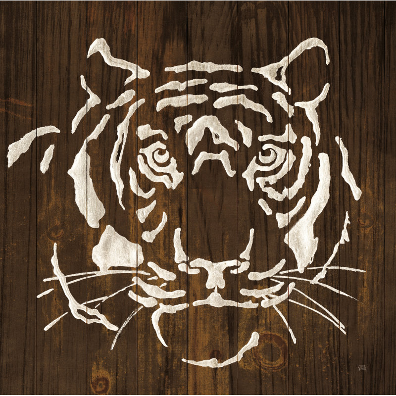 «White Tiger on Dark Wood» par Chris Paschke - reproduction d'art sur toile tendue, H 30 po x l 30 po, Non