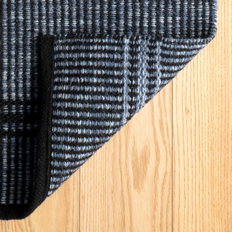 Tapis gris / ivoire à rayures fabriqué à la main Malta, Tapis de couloir 2 pi 6 po x 8 pi, Marine