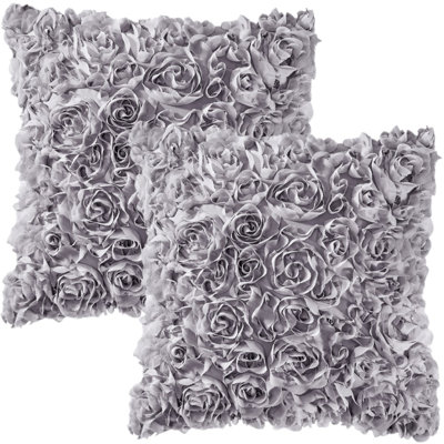 3D Chiffon Rose Pattern Throw Pillow