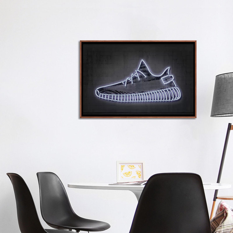 « Sneaker Y » par octave Mielu-impression d’art graphique, Pas de tapis, H 26 po x l 40 po x 1,5 po, Cadre bois classique