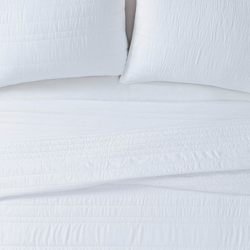 White Full Microfiber Quilt Set with Antimicrobial Treatment