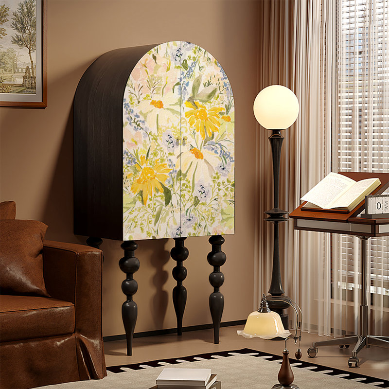 Armoire romaine à double porte arquée