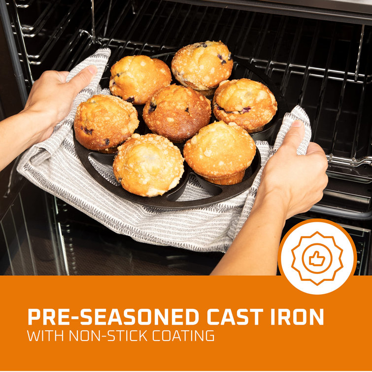 Bruntmor Pre-Seasoned Cast Iron 7-Cup Biscuit Pan - Round Kitchen Nonstick Baking Tools for Scones, Cornbread, Muffins, Polenta Cake, Brownies, and Bi