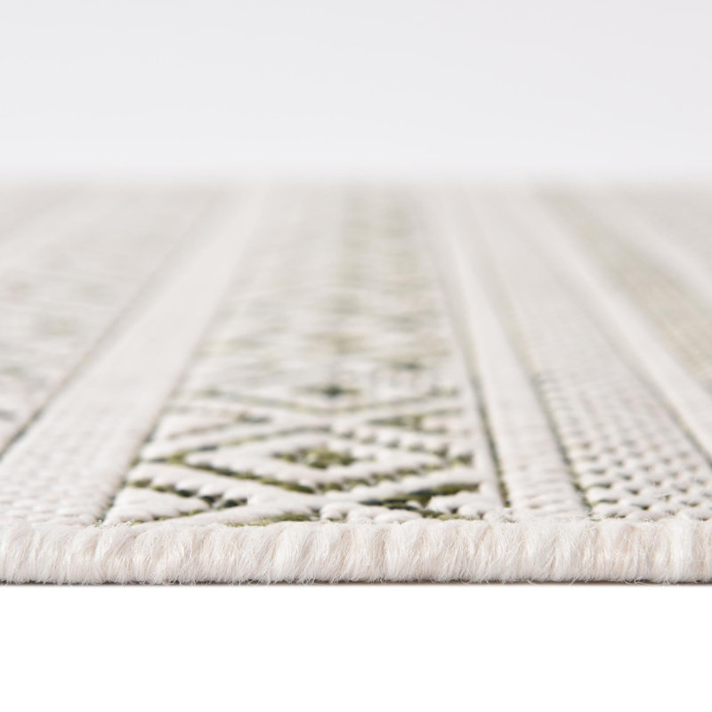 Striped Indoor / Outdoor Rug, Rectangle 3'3" x 5'3"