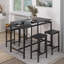 Ensemble de table de salle à manger 5 pièces pour 4 personnes, ensemble de table de bar noir avec 4 tabourets de bar à hauteur de comptoir et ensemble de chaises. Ensemble de table de pub pour la cuisine, petit espace 