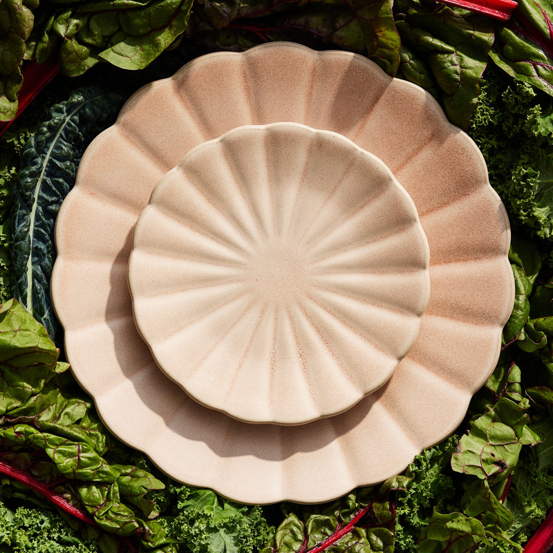 Canvas Home Lafayette Bread Plate, Pink