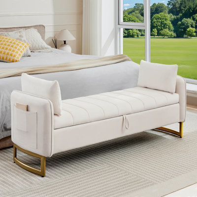 Banc de rangement pour chambre en velours de 66 po avec pieds dorés et 2 coussins