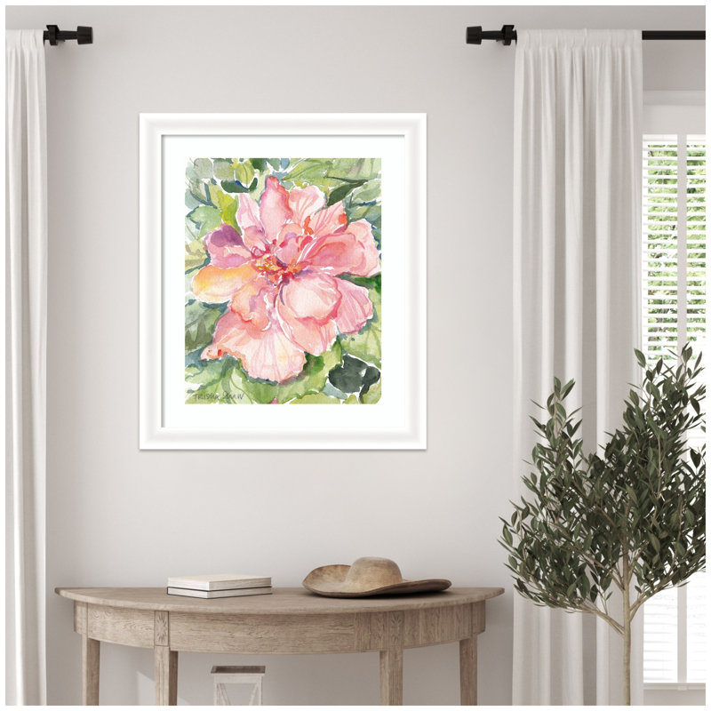 «Pink Hibiscus In Antigua» par Patricia Shaw, reproduction d'art encadrée