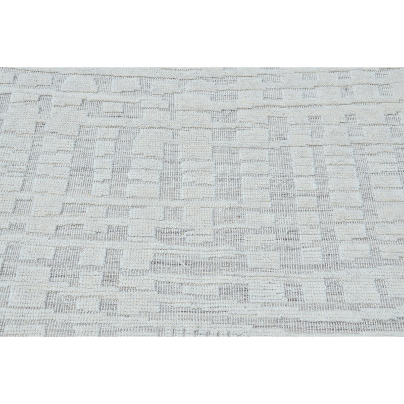 Wool Moroccan Area Rug in White, Rectangle 5' x 8'