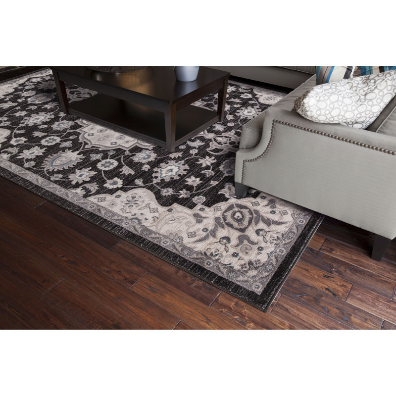Oriental Indoor Rug, Rectangle 5' x 7'