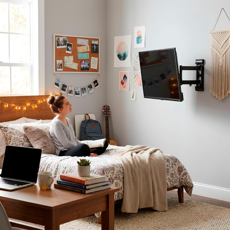 Harbour Housewares Articulating TV Wall Bracket