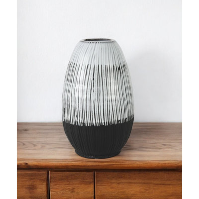 Wiese Table Vase