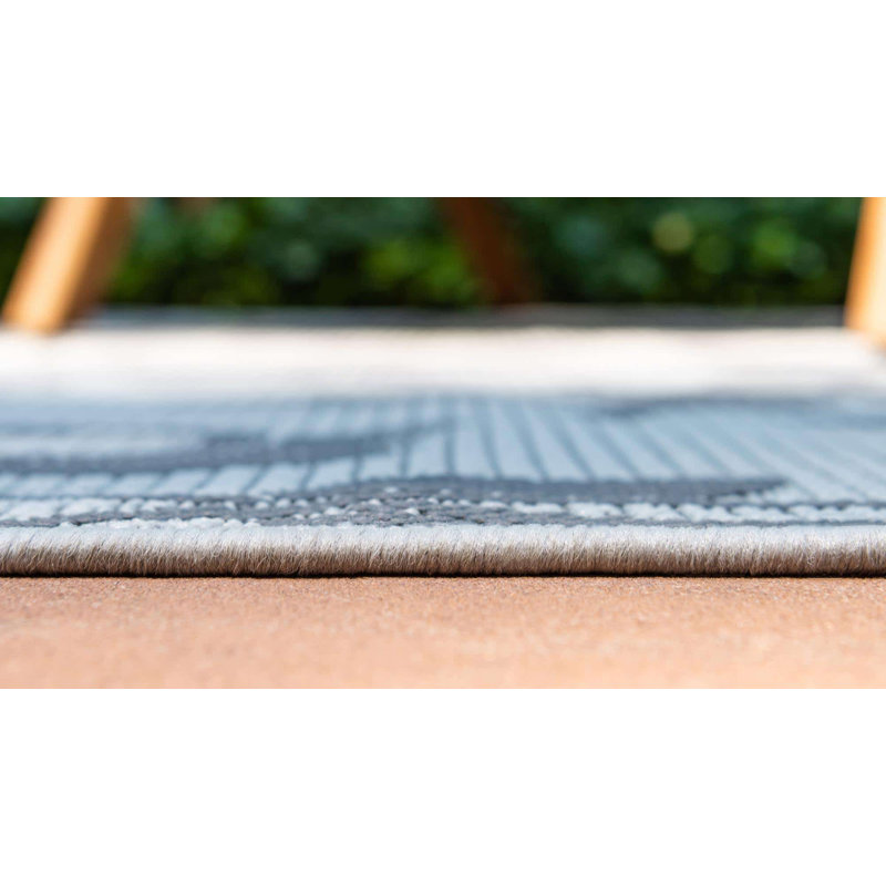 Darlene Floral Indoor / Outdoor Rug, Rectangle 7' x 10'