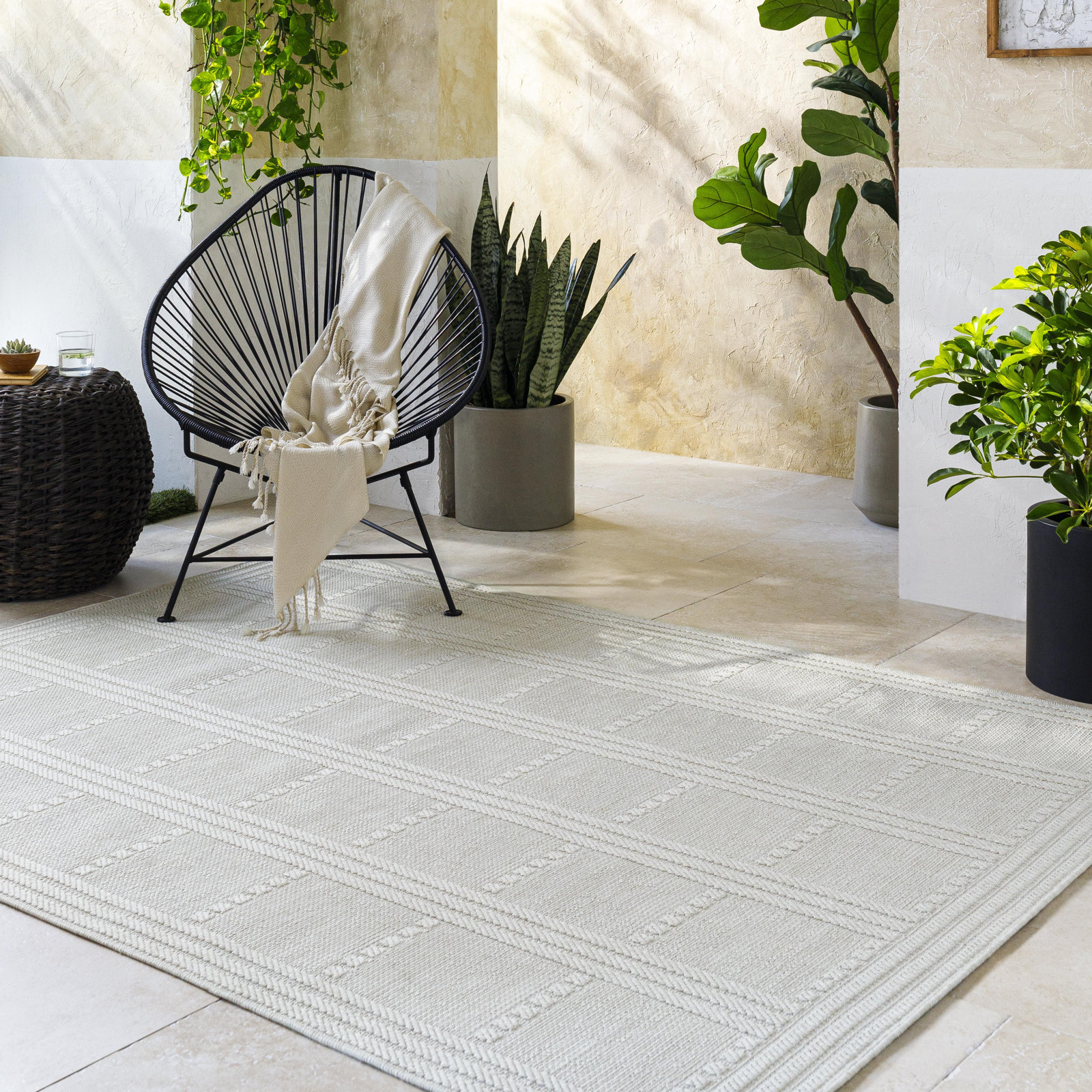Winn Gray Outdoor Rug, Rectangle 5'3" x 7'