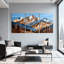 Paysage et paysage de montagne avec 3 sommets enneigés et pins, ensemble de 3 impressions sur toile-729189958