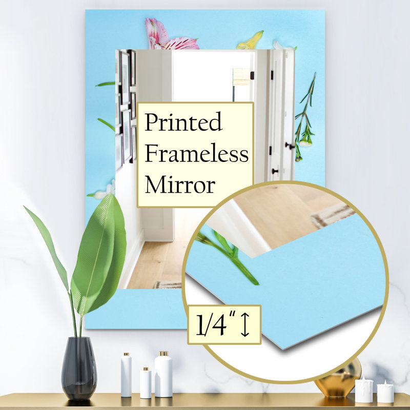 Miroir mural traditionnel Blooming rose, H 39,4 po x l 29,5 po