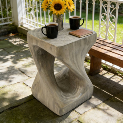 Side Table Great For Lawn Picnic Rest Stops & Backyard Leisure Time Needs