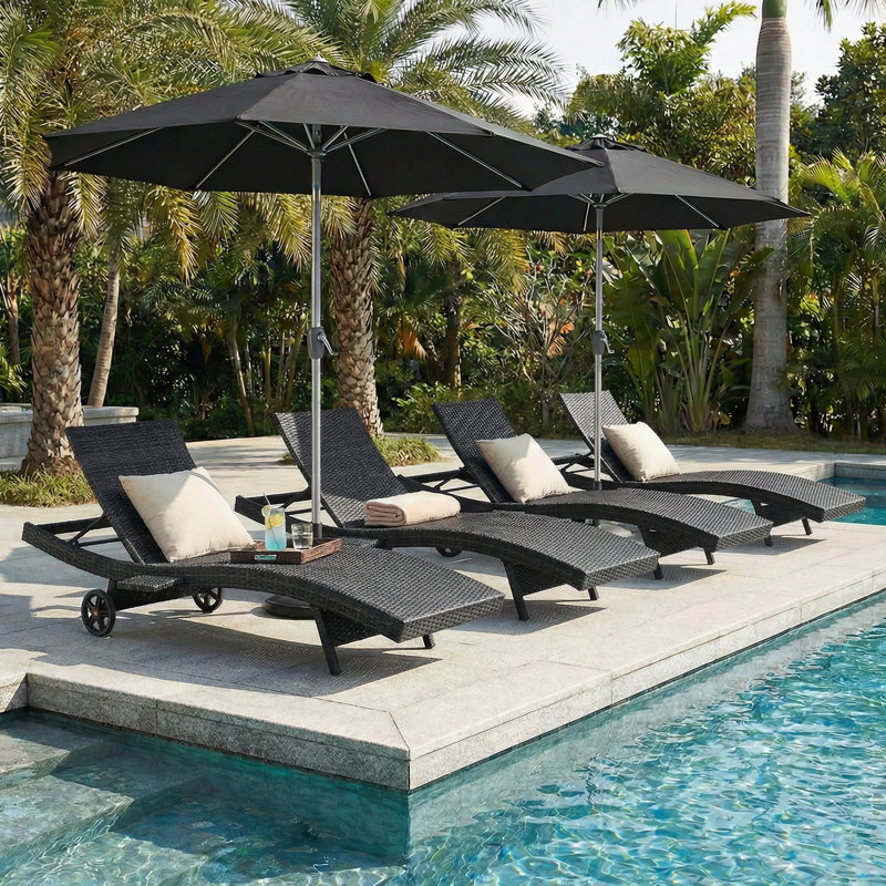 Ensemble de chaise longue de 80 po en osier de patio, fauteuil inclinable d'extérieur en rotin avec roulettes, table d'appoint coulissante, dossier réglable pour le bord de la piscine