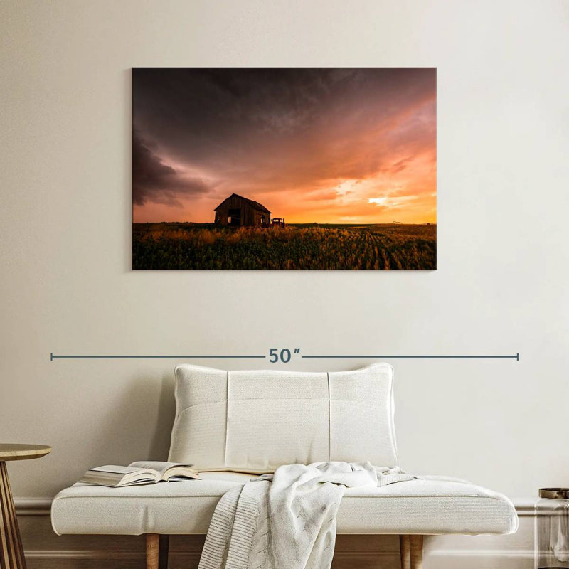 Lilie Barn And Oklahoma Sunset