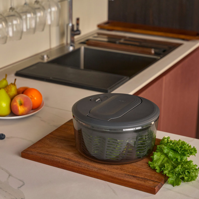 Zyliss Swift Dry Salad Spinner Large (4-6 Servings), 11.93" H x 11" W x 11" D