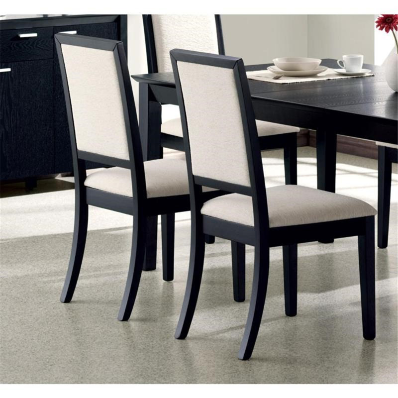 Holohlavy Extendable Dining Table