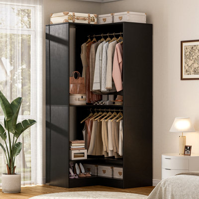 Organisateur de garde-robe de coin avec zones de suspension supérieure et inférieure et étagère à chaussures