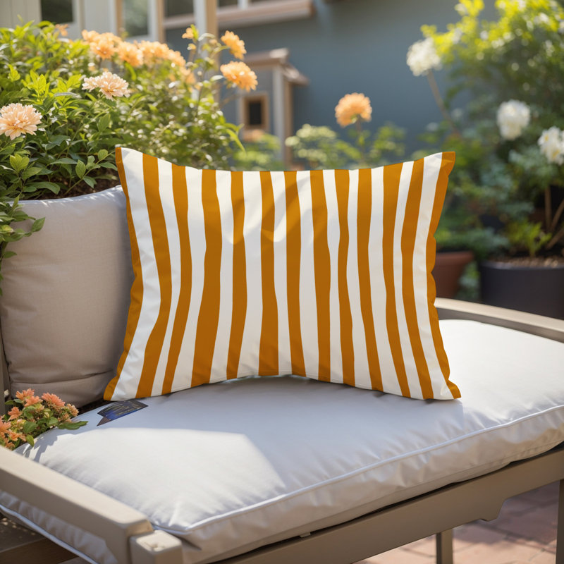 Coussin décoratif réversible Malone, H 25 po x l 18 po, Orange, blanc cassé