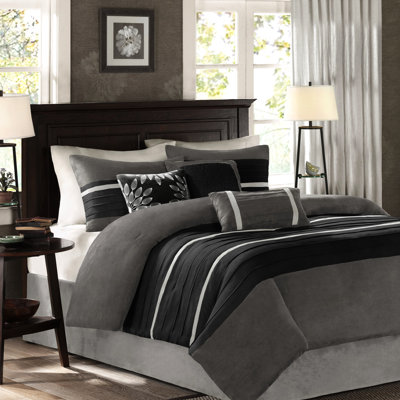 832008147-8CDE Comforter