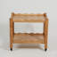 Table d'appoint roulante en bois d'hévéa massif, 2 niveaux avec roues verrouillables et plateau amovible, robuste et durable pour chariot de bar, table de chevet, table de bout, table de canapé