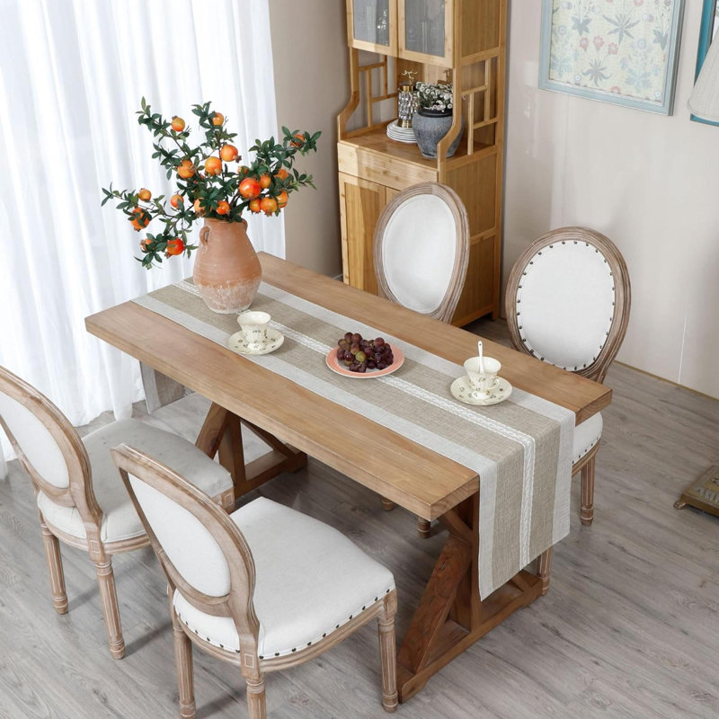 Chemin de table tressé à rayures et à broderie rustique pour décorations, L 13 po x L 48 po, Brun