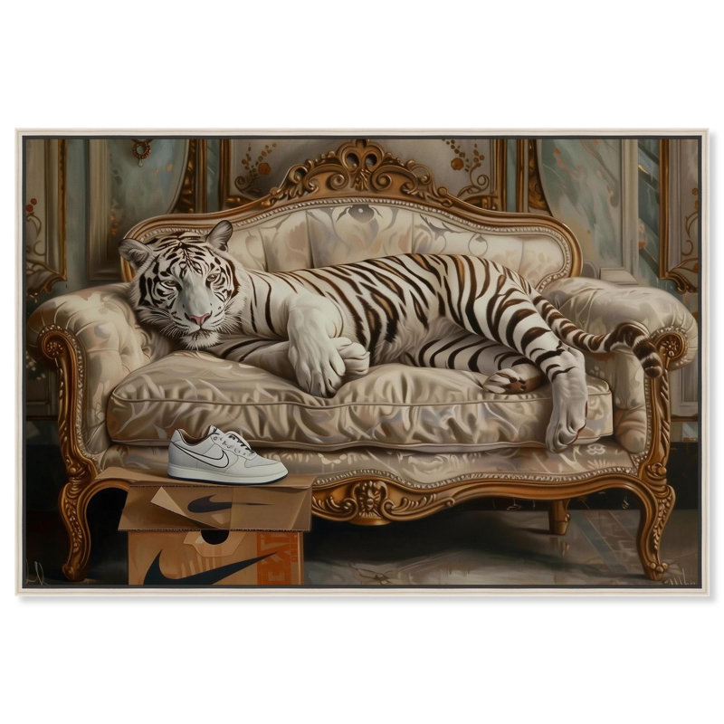 «Lounging Sneaker Tiger», art sur toile, félins par , H 17 po x l 25 po, Cadre argenté