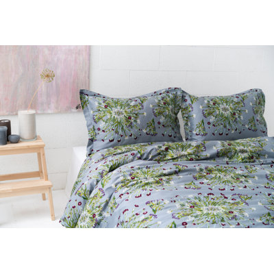Erables Floral Duvet Cover Set with Pillowcases Included