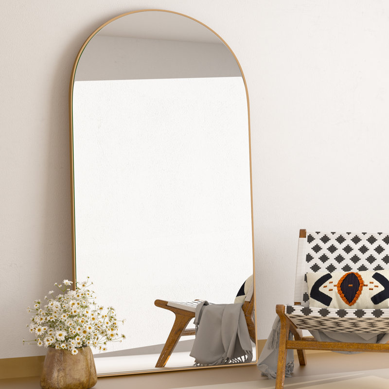 Miroir de plancher en bois massif Taziyah, Or, H 71 po x l 32 po