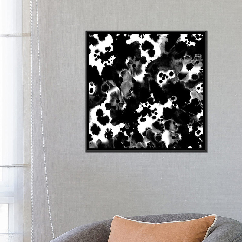 « blaire b&w », impression sur toile, H 18 po x l 18 po x P 1,5 po, Toile avec cadre noir