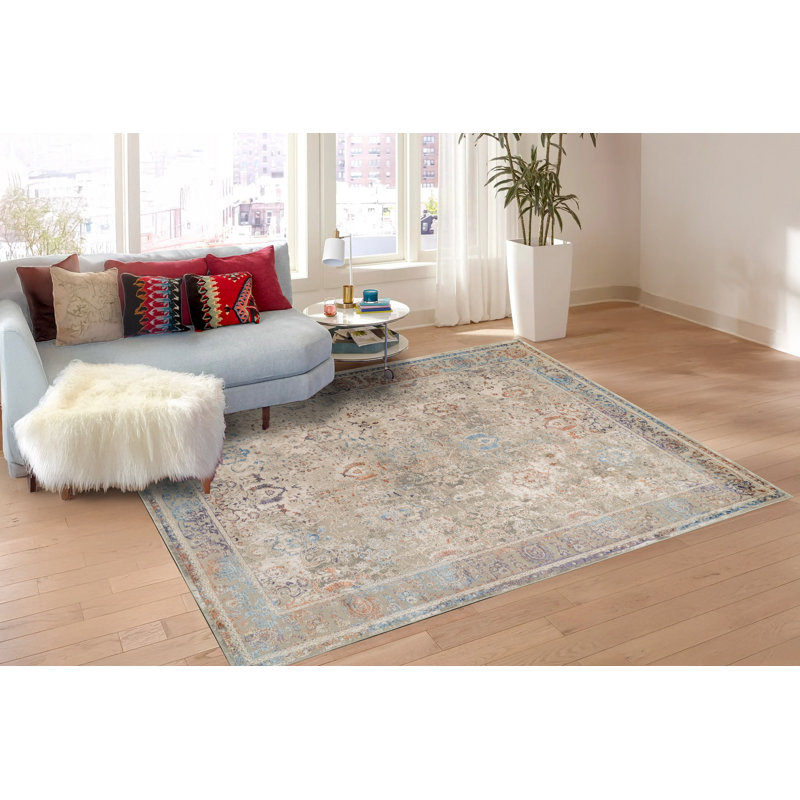 Layana Oriental Indoor Rug, Rectangle 6'7" x 9'6"