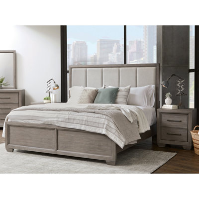 Ennesley Upholstered Sleigh 3 Piece Bedroom Set by Roundhill Furniture