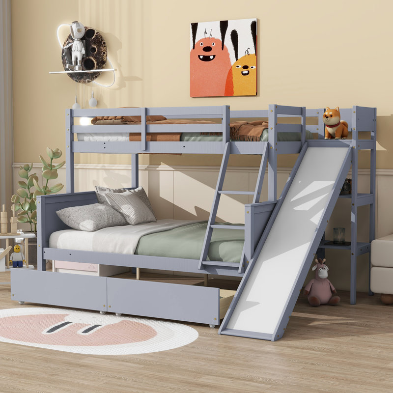 Lit superposé simple au-dessus d'un lit double avec glissière, tablettes et tiroirs, peu encombrant et durable pour les chambres de personnes