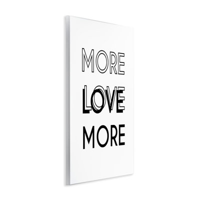«More Love» par Martina Pavlova