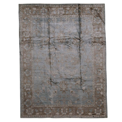 Oriental Area Rug in Gray