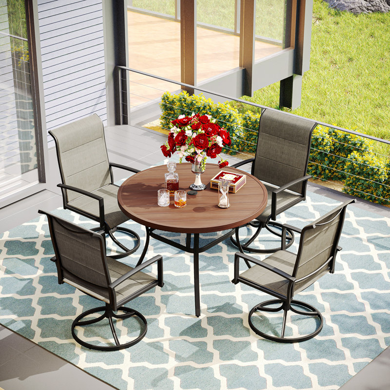 Eilbertus 4 - Person 41.7 L Outdoor, Walnut/Black