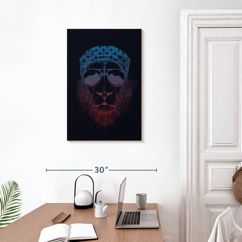 Brampt Wild Lion Dark, 30" H x 20" W