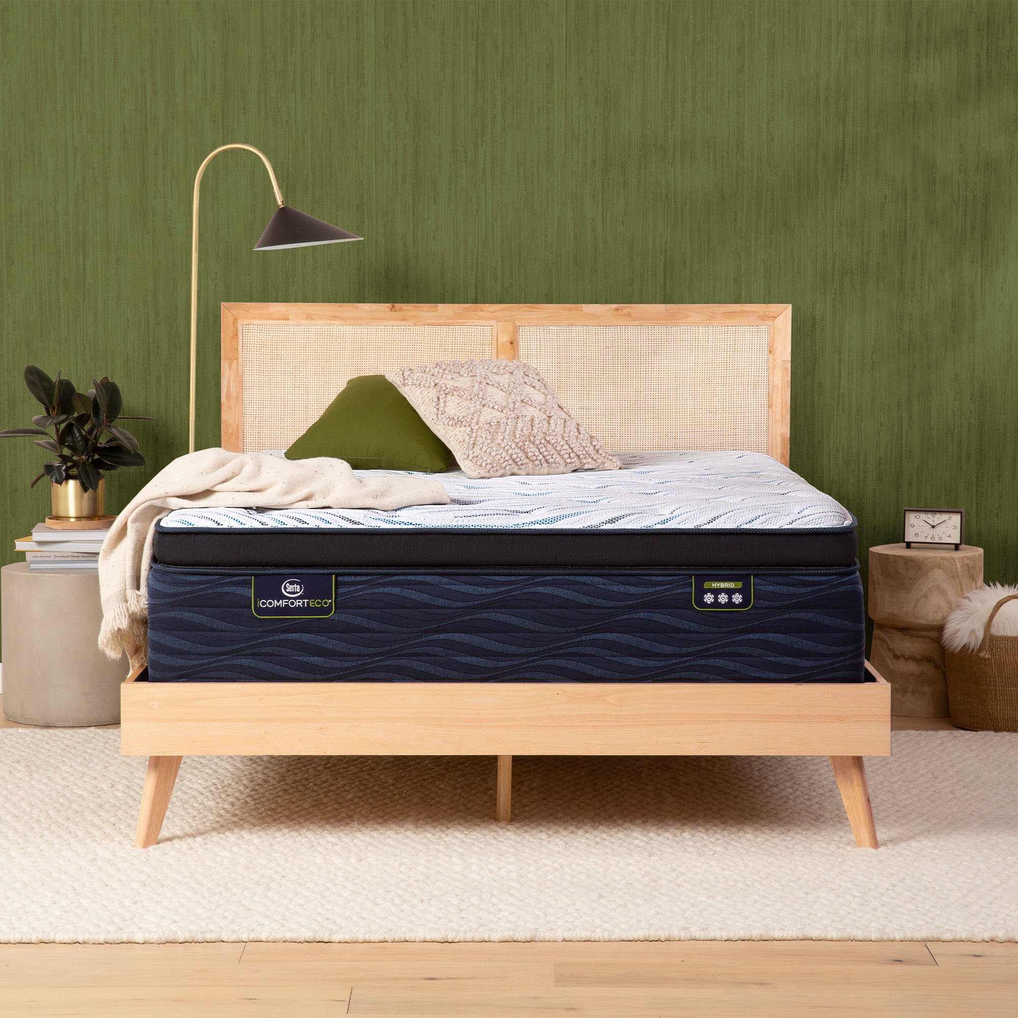 Serta Q35LTX Hybrid Plush Pillow Top Mattress & Reviews