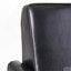 Chaise noire en similicuir pour une élégante décoration intérieure