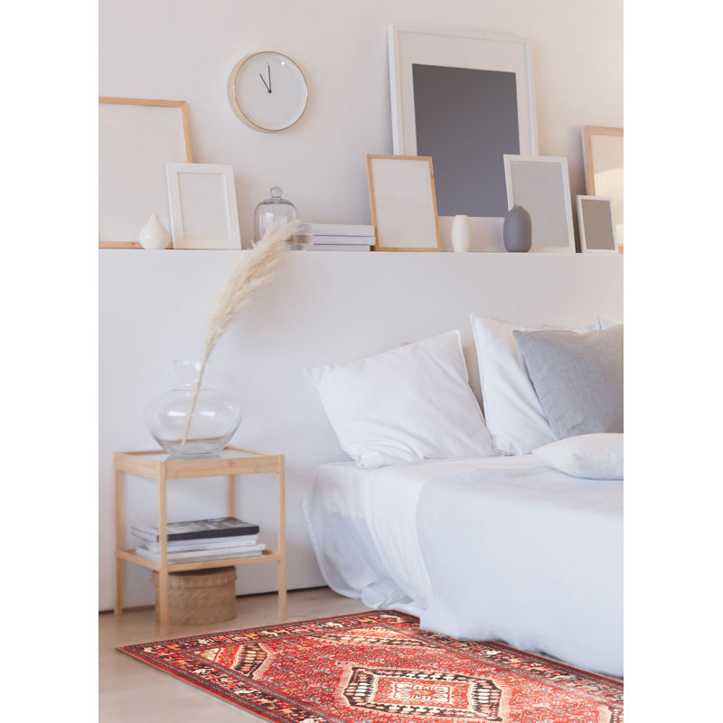 Tapis rouge Kayseri 4 pi 6 po x 7 pi 5 po