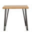 Table d'appoint naturelle et noir mat avec pieds en queue d'aronde