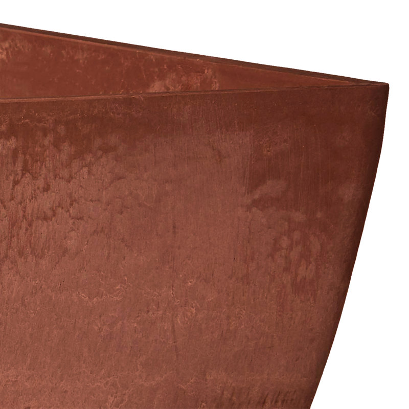 Murtagh Planter, Terra Cotta