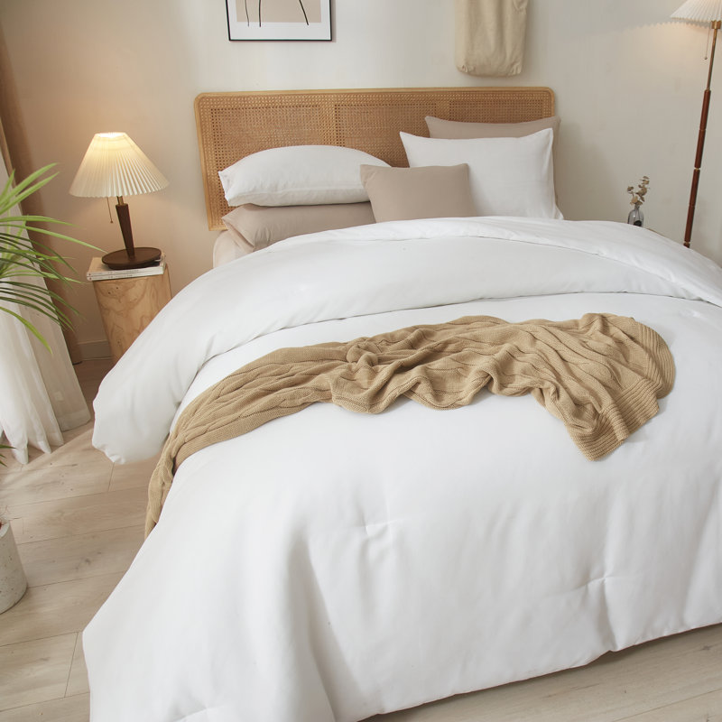 3-Piece 90g Lightweight All-season Microfiber Comforter Set, White, Queen Comforter + 2 Standard Shams
