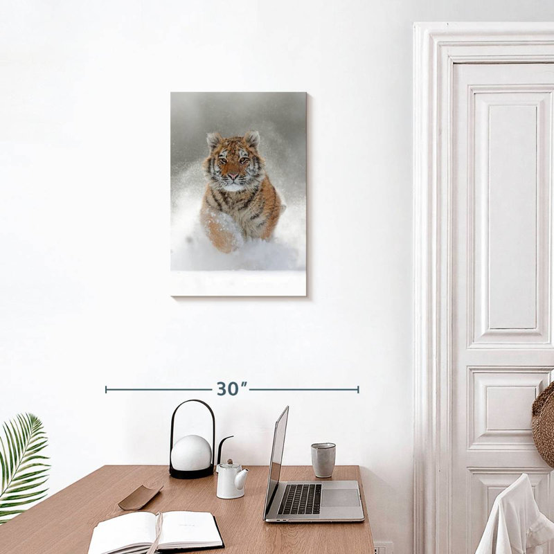 Brampt Amur Tiger, 24" H x 16" W